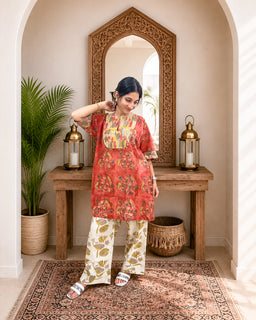 Load image into Gallery viewer, Pink Yellow Natural Dye Kurta Set