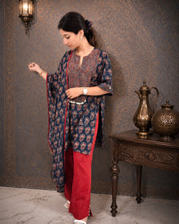 Load image into Gallery viewer, Blue Floral Natural Dye Kurta-set