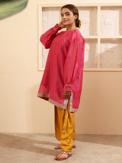 Load image into Gallery viewer, Magenta Handwoven Chanderi Silk Kurta-set
