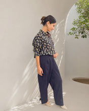 Load image into Gallery viewer, Black Oversized Cotton Shirt in Natural Dye