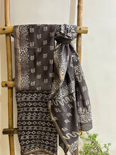 Load image into Gallery viewer, block printed silk kurta set with dupatta