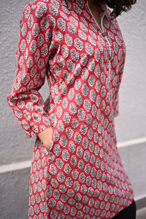 Load image into Gallery viewer, Red floral hand-block cotton kurta set