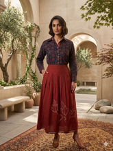 Load image into Gallery viewer, Vibrant Red (Begar) natural dye pleated skirt