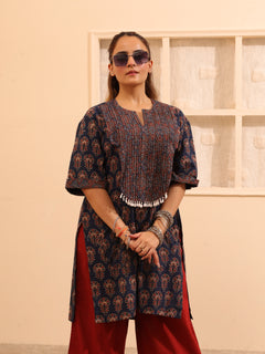 Load image into Gallery viewer, Blue Floral Natural Dye Kurta-set