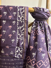 Load image into Gallery viewer, Wine Maheshwari Silk Kurta-set