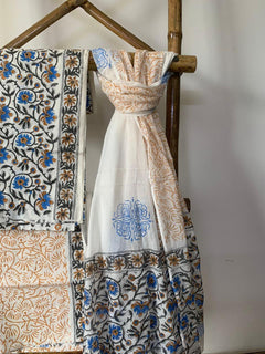 Load image into Gallery viewer, Blue Floral Block-print cotton Kurta set