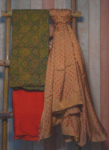 Load image into Gallery viewer, Geen Ajrak Hand-Block Printed Kurta Set