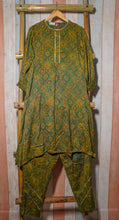 Load image into Gallery viewer, Ajrak Kurta Set