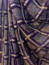 Load image into Gallery viewer, Bandhani Block Printed Purple Saree