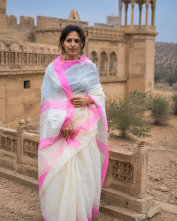 Load image into Gallery viewer, White Handwoven Kota Doria Saree
