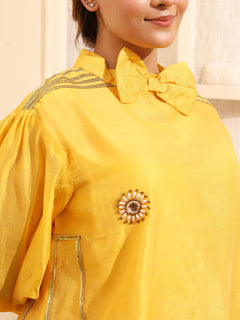 Load image into Gallery viewer, Yellow Handwoven Chanderi Silk Kurta-set
