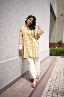 Load image into Gallery viewer, Beige Bagru Organic Cotton Hand-block kurta in natural dye
