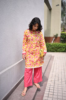 Load image into Gallery viewer, Yellow pink floral hand-block cotton kurta set

