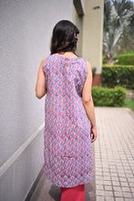 Load image into Gallery viewer, Lilac pink floral hand-block kurta set
