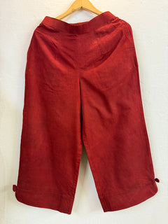 Load image into Gallery viewer, Vibrant Red (Begar) Wide Leg Cotton Pant
