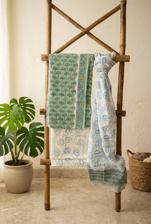 Load image into Gallery viewer, Green Pure Cotton Hand-block Print Kurta Set
