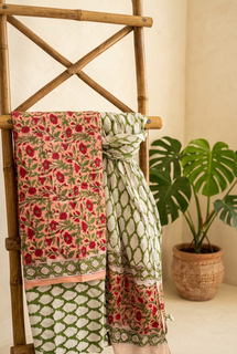 Load image into Gallery viewer, Peach Pure Cotton Hand-block Print Kurta Set
