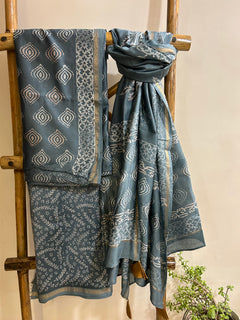 Load image into Gallery viewer, Air Blue Maheshwari Silk Kurta-set
