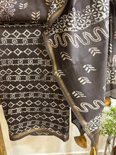 Load image into Gallery viewer, Coffee Brown Maheshwari Silk Kurta Set
