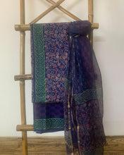 Load image into Gallery viewer, Blue Green handblock printed kurta set
