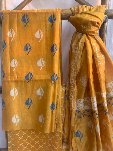 Yellow Handloom Maheshwari Silk Suit with block print on it. 