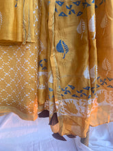 Load image into Gallery viewer, Yellow Handloom Maheshwari Silk Suit with block print on it. 
