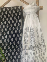 Load image into Gallery viewer, Summer Kurta set. Black handblock printed kurta with white bottom.
