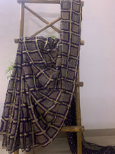 Load image into Gallery viewer, Bandhani Block Printed Purple Saree
