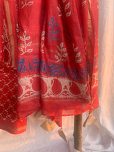 Load image into Gallery viewer, Red Maheshwari Silk Suit
