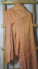 Load image into Gallery viewer, Dual color Bandhani dupatta with brown on red. Tie-dye brown bandhej dupatta
