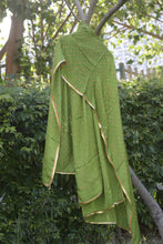 Load image into Gallery viewer, Green bandhej dupatta with gotta patti work on border
