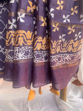 Load image into Gallery viewer, Lavender Maheshwari Silk Kurta Set
