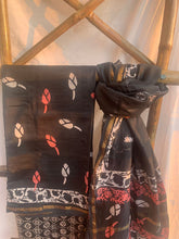 Load image into Gallery viewer, Black Maheshwari Silk kurta with block print on it
