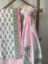 Load image into Gallery viewer, Cotton kurta set in pInk and green
