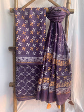 Load image into Gallery viewer, Lavender Maheshwari Silk Kurta Set
