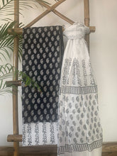 Load image into Gallery viewer, Summer Kurta set. Black handblock printed kurta with white bottom.
